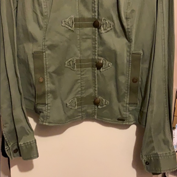 Green Jacket - Picture 3 of 5